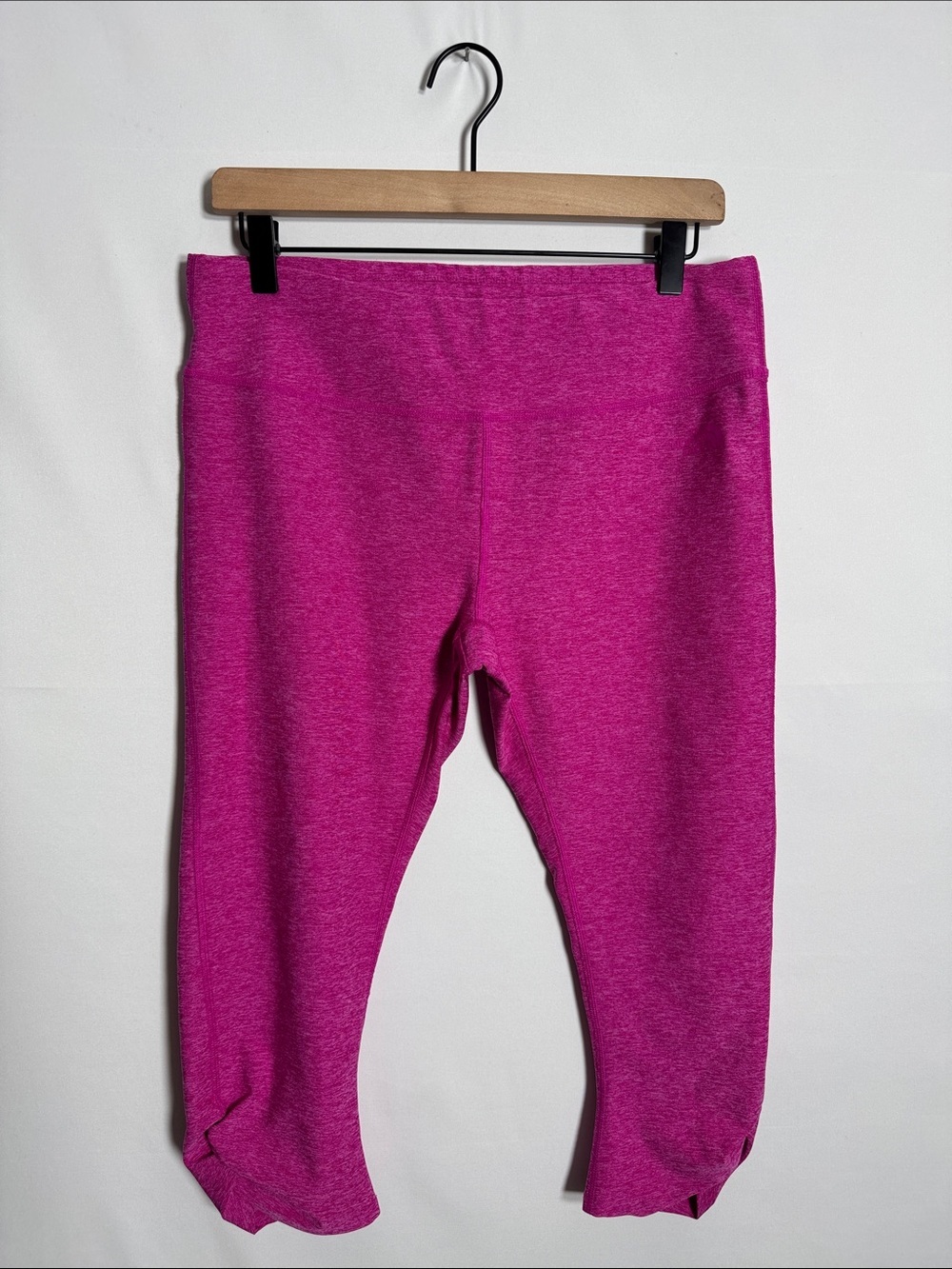 WAP110 {The North Face} Neon Pink Ruched Sides Capri Yoga Leggings Pants